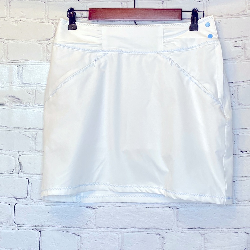 Antigua White Blue Stitching Desert Dry Xtra-Lite Athletic Skort Size 6